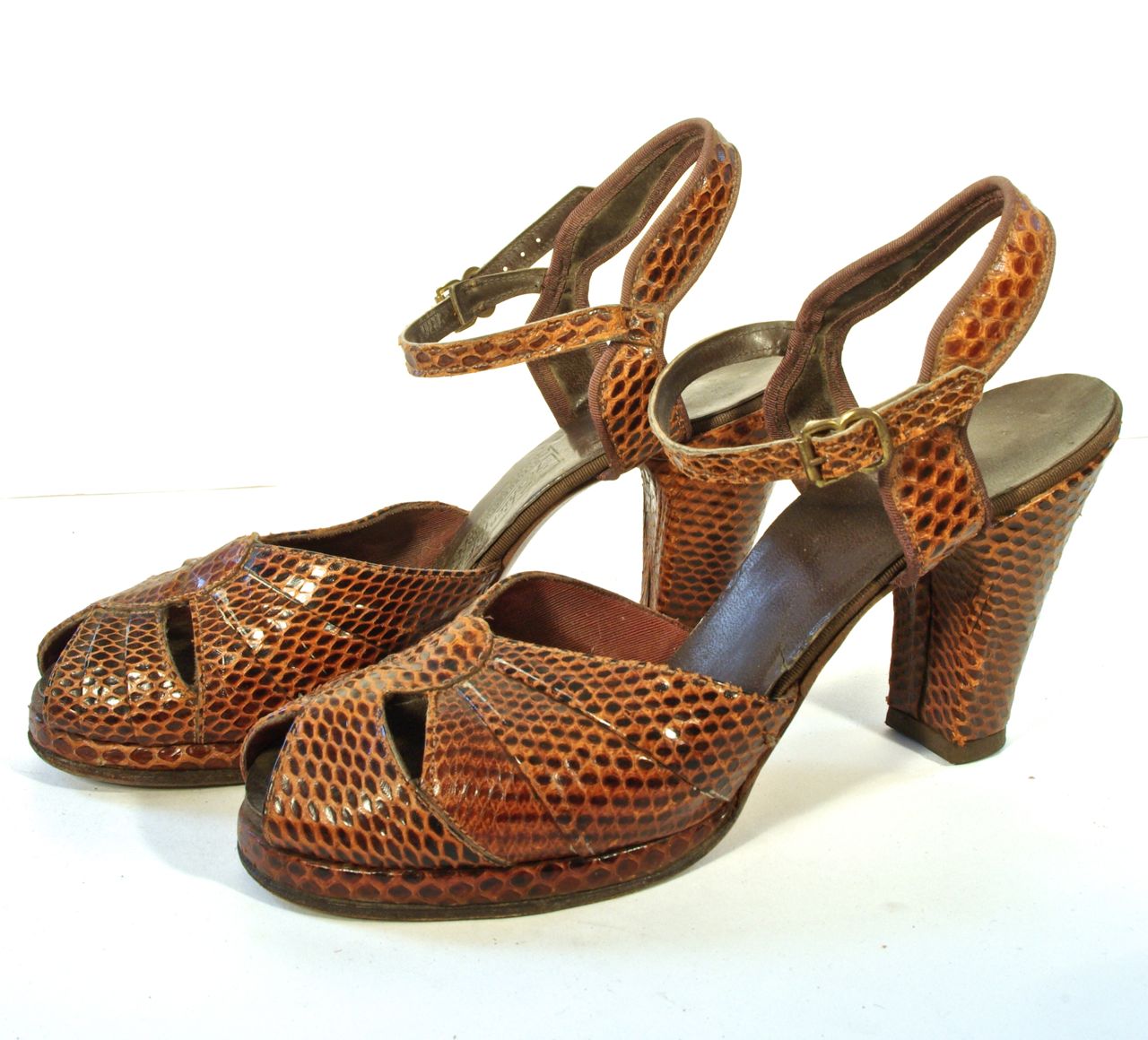 Canadian Fashion Connection – Agnew-Surpass Shoes 1928-2000 | Jonathan ...